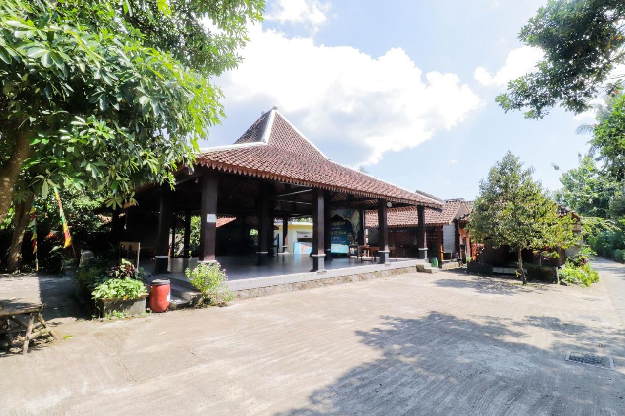 恩达莱姆邦奥马罗哈迪酒店 马格朗 外观 照片